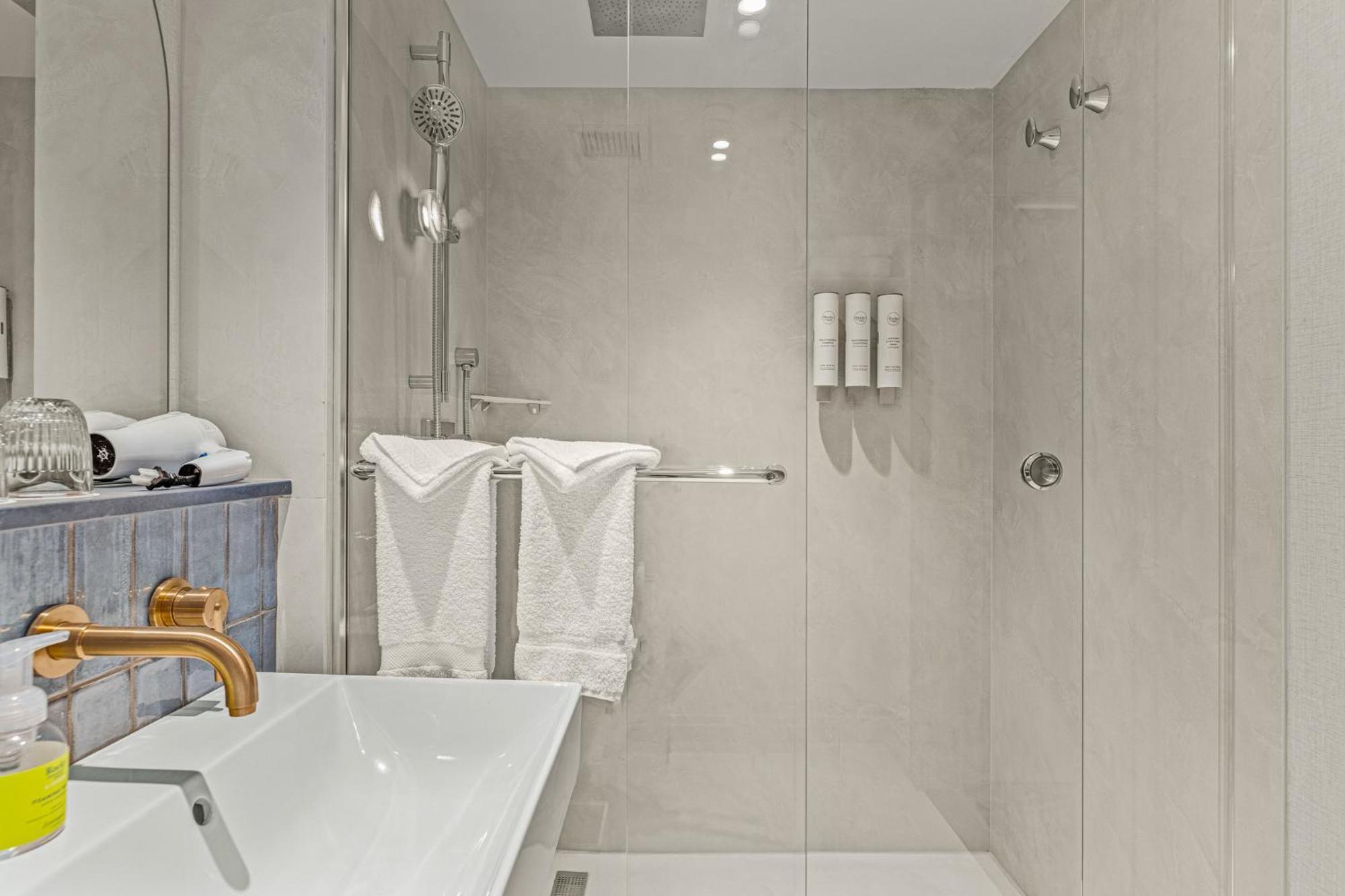 Otter Hotel 4*